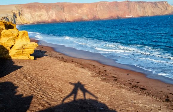 A great bicycle adventure in the Paracas desert
